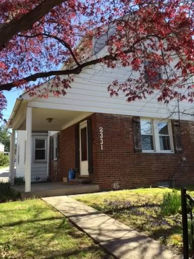 Main picture of 2331 Belmont Ave
