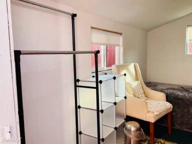 Main picture of 9859 Gandy Ave