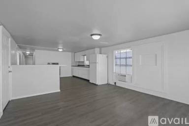 Main picture of 10 Frank Cir