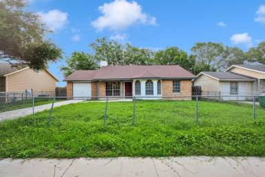 Main picture of 9514 Veronica St