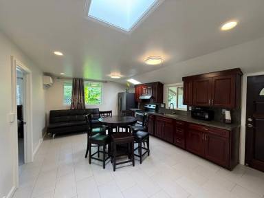 Main picture of 3346 Kanaina Ave