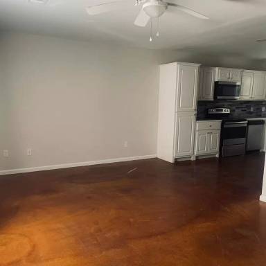 Main picture of 104 Anderson St