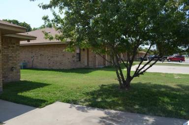 Main picture of 905 Crymes Ln
