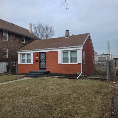 Main picture of 1308 E 6th Ave