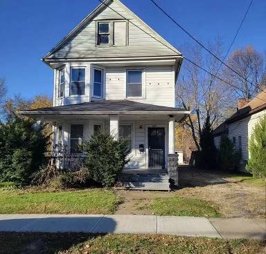 Main picture of 6821 Fullerton Ave
