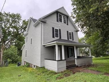 Main picture of 1021 Louisa St