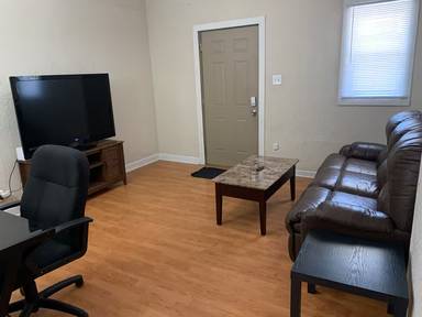 Main picture of 1801 Olive St