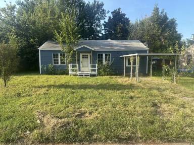 Main picture of 3404 SE 20th St