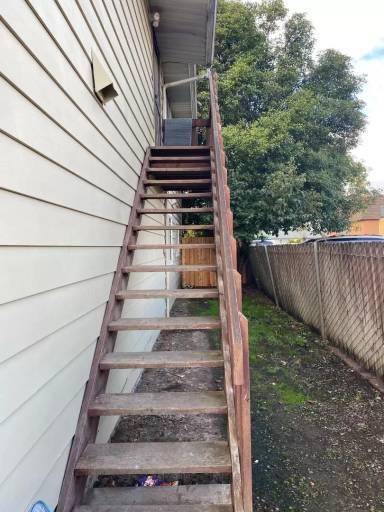 Main picture of 1918 Thurston St SE