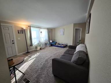 Main picture of 101 W Layton Ave