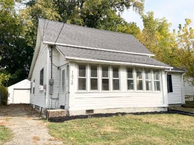 Main picture of 1624 W 21st St