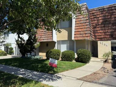 Main picture of 2780 Orange Ave