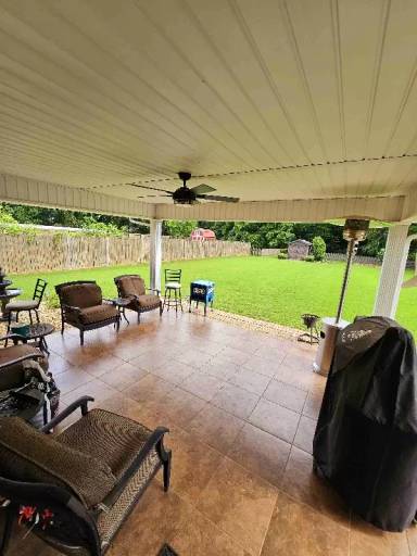 Main picture of 226 Glen Mdw Ln