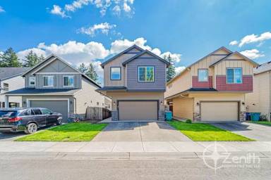 Main picture of 5921 NE 48th St