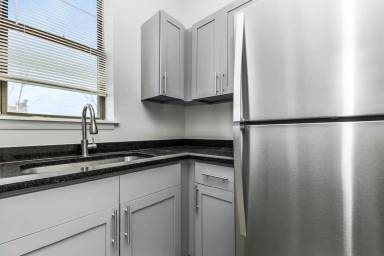 Main picture of 4400 S Indiana Ave