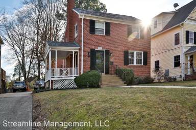 Main picture of 7007 Fulton St