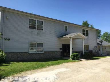 Main picture of 905 N Brady St