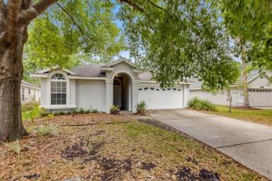Main picture of 149 Hawthorn Hedge Ln