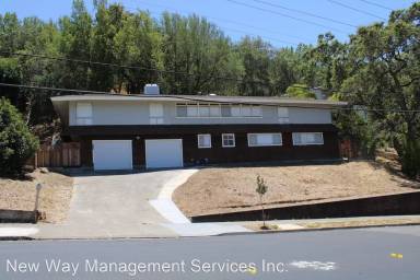 Main picture of 665 Midway Blvd