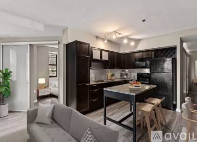 Main picture of 205 W Randolph St