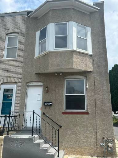 Main picture of 438 Schaffers Ct