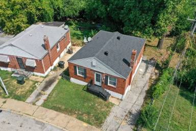 Main picture of 8748 Jordan Ave