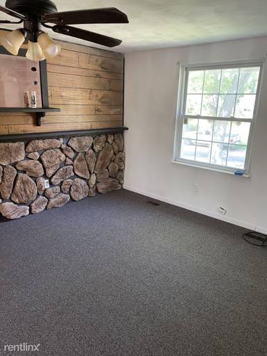 Main picture of 190 Kingswood Trail Dr