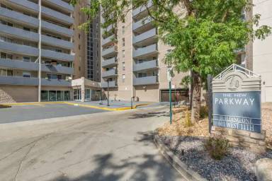 Main picture of Parkway Condominiums