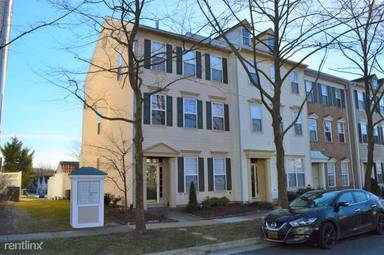 Main picture of 43559 Mink Meadows St