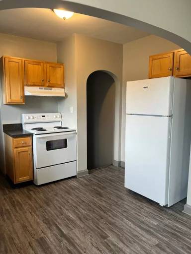 Main picture of 1425 E Walnut St