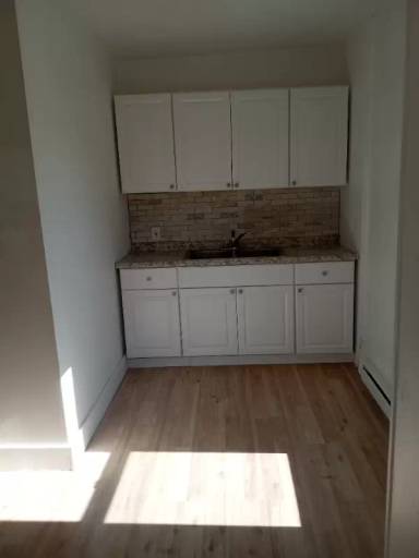 Main picture of 3201 Elyria Ave