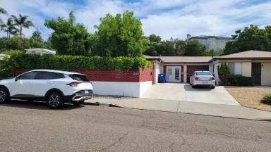 Main picture of 271 Fraxinella St