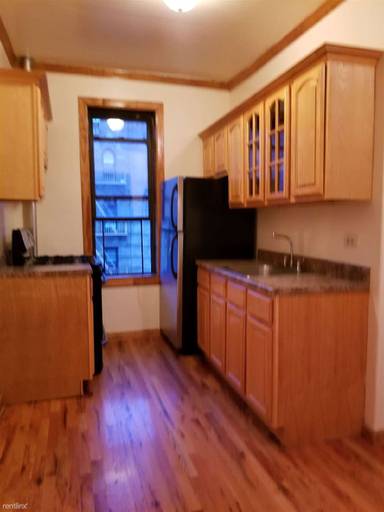 Main picture of 280 Crown St