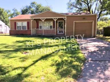 Main picture of 1229 E Cloverdale Dr