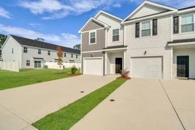 Main picture of 31 Stafford Loop