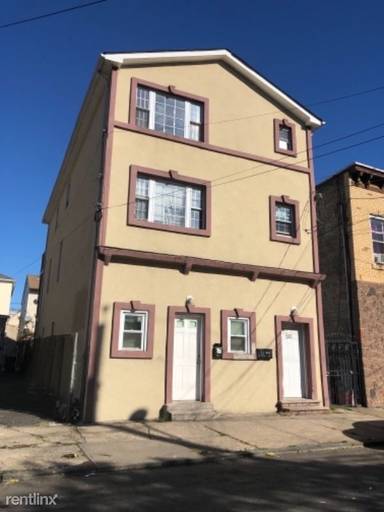 Main picture of 541 E Jersey St