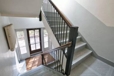 Main picture of Dean Parkway Apartments