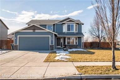 Main picture of 2000 S Stirling Ave