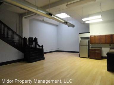 Main picture of 34 W Clark Ln