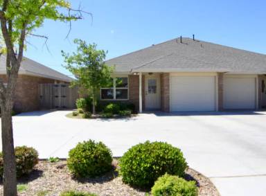 Main picture of 5205 Graceland Dr