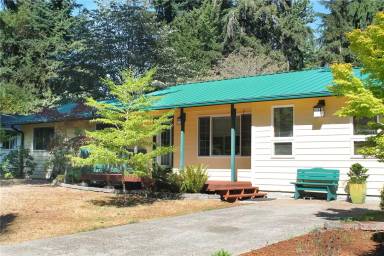 Main picture of 8748 SW 190th St