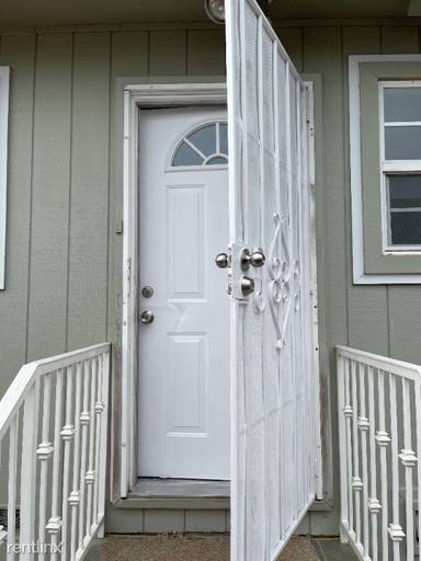 Main picture of 33345 5th St