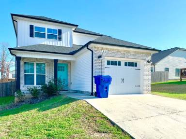 Main picture of 125 Waterwheel Cir
