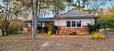 Main picture of 815 E Main St