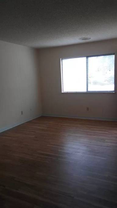 Main picture of 1409 Dr Martin Luther King Jr Ave NE