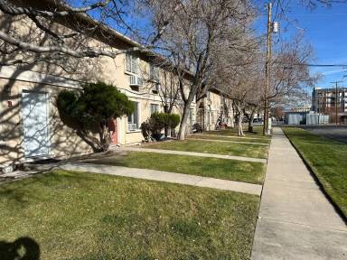 Main picture of 374 W Ninth St