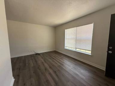 Main picture of 212 35th St