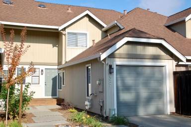 Main picture of 427 Creekside Ln