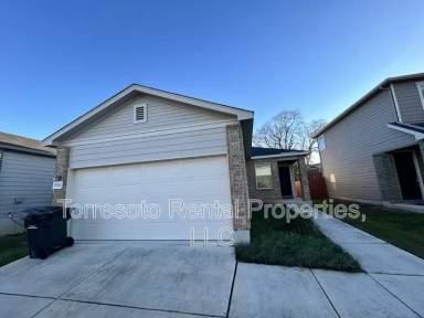 Main picture of 333 S San Eduardo Ave