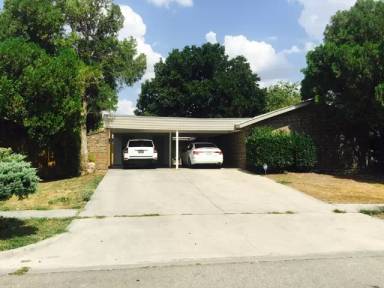 Main picture of 2213 Wheeler Ave
